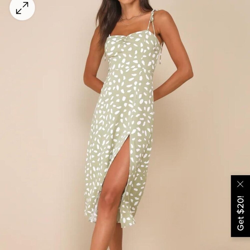 Green and white midi dress #midi #dress
